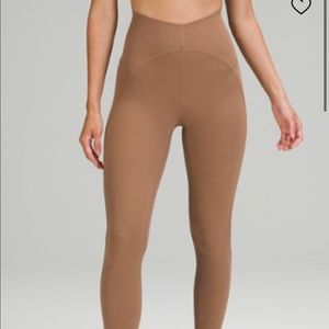 NWT Lululemon Asia fit unlimit cacao M